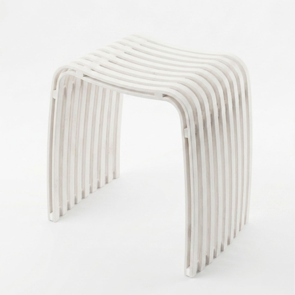 Tabouret VOGUE blanc en bambou – Assise design en bambou pour salle de bain