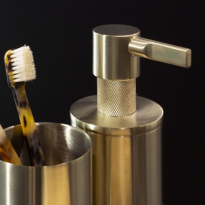 Gobelet de salle de bain Noir brillant finition dorée élégant porte-brosse  à dents pour décoration de salle de bain, organisateur de comptoir The  Milli Collection -  France